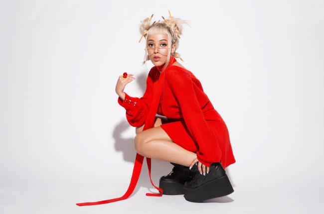 02-doja-cat-press-photo-2018-billboard-1548