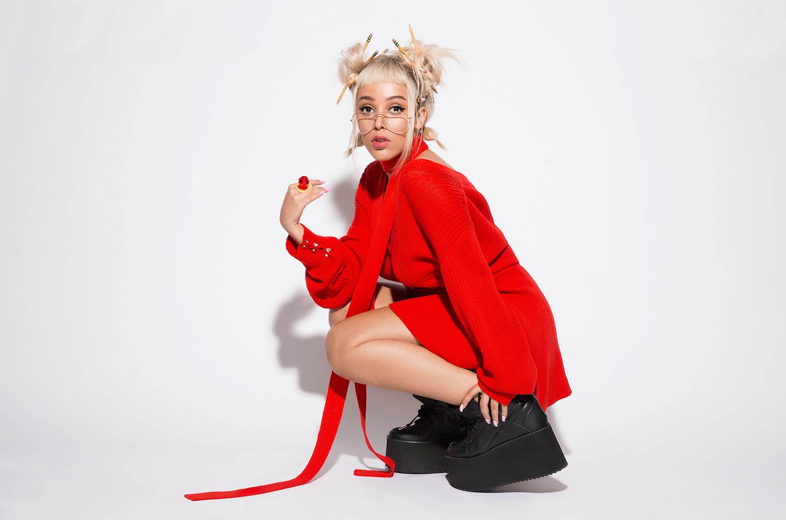 02-doja-cat-press-photo-2018-billboard-1548