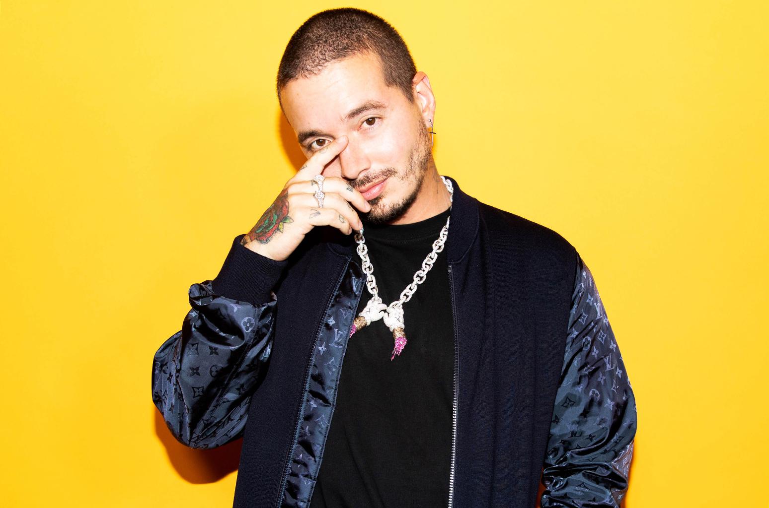 j-balvin-2018-billboard-office-1548