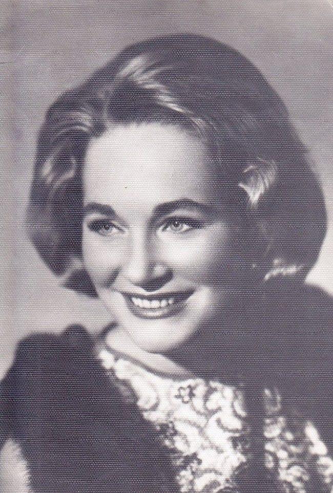 98c1822f020c11c6a8b081b45927fb75--cinema-theatre-russian-beauty